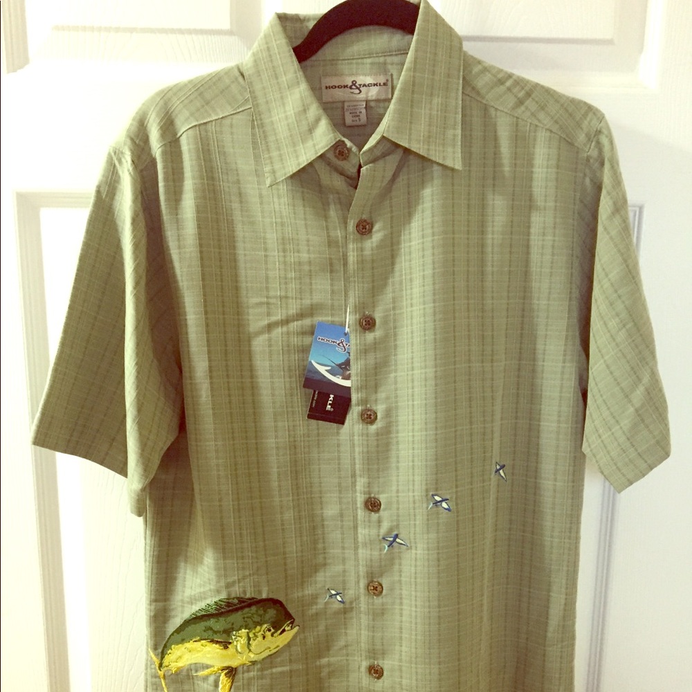 *NEW* hook and tackle brand new fishing shirt